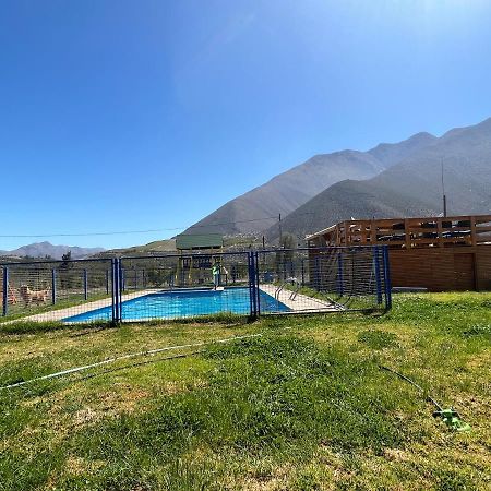Cabanas Vicuna Cielo De Peralillo - Valle De Elqui エクステリア 写真