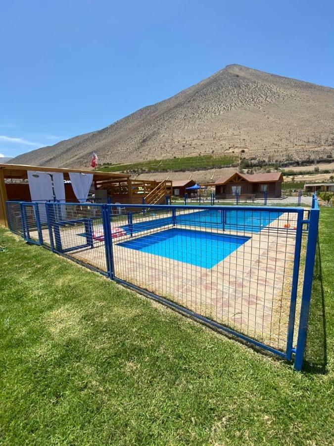 Cabanas Vicuna Cielo De Peralillo - Valle De Elqui エクステリア 写真