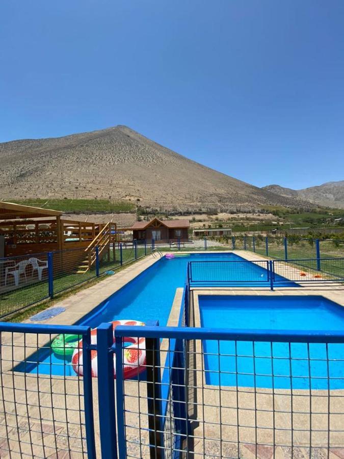 Cabanas Vicuna Cielo De Peralillo - Valle De Elqui エクステリア 写真