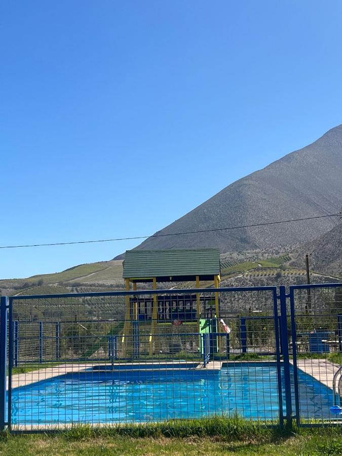 Cabanas Vicuna Cielo De Peralillo - Valle De Elqui エクステリア 写真